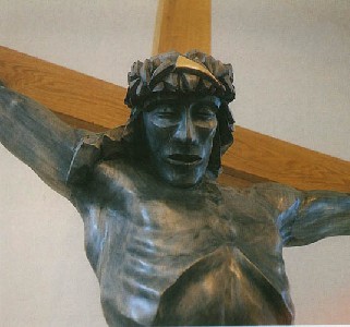Kristus nad hlavním oltářem
